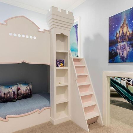 Upscale 8 Bdrm Villa With Home Theater At Reunion 基西米 外观 照片