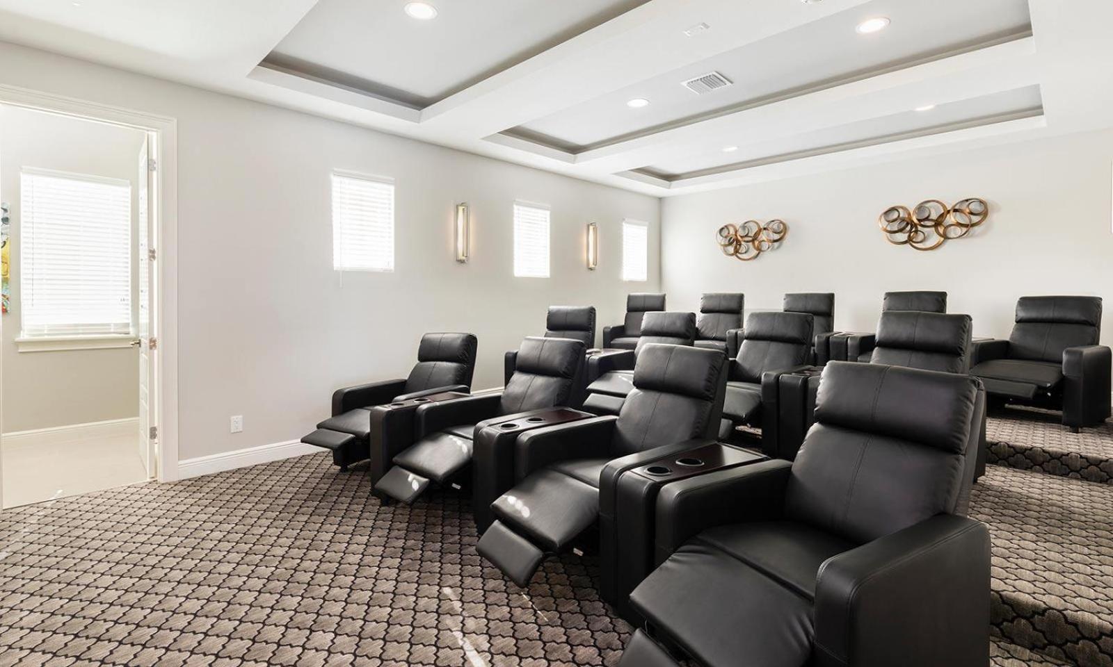 Upscale 8 Bdrm Villa With Home Theater At Reunion 基西米 外观 照片